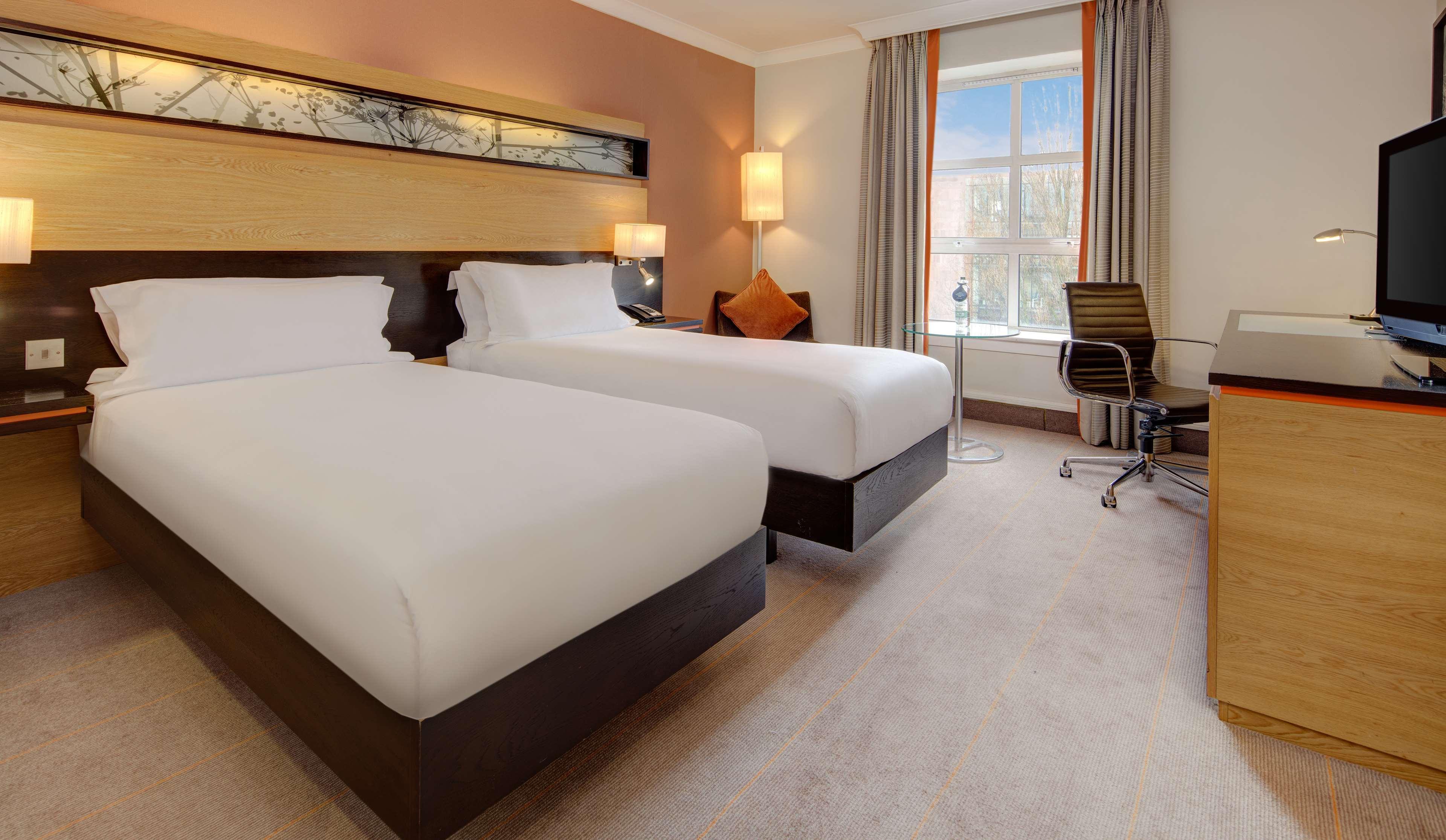 Hilton Dublin Hotel Luaran gambar
